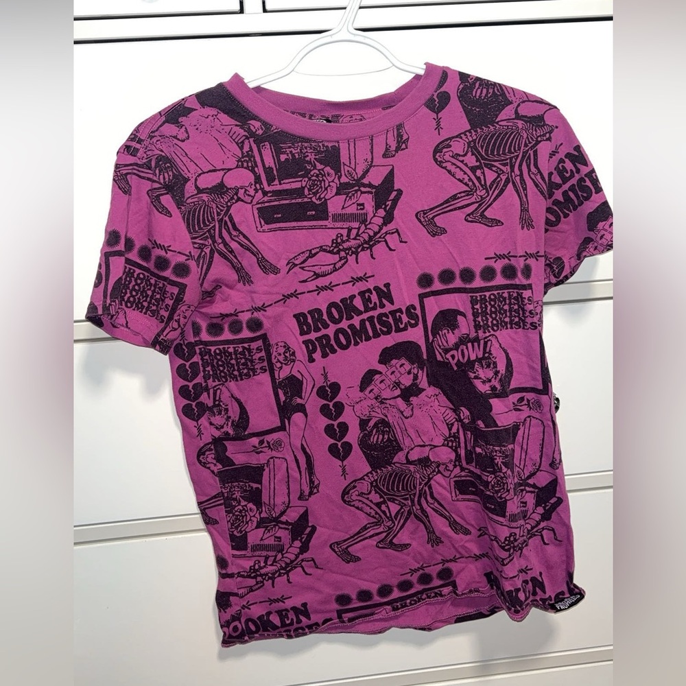 Pink broken promises t-shirt, size S